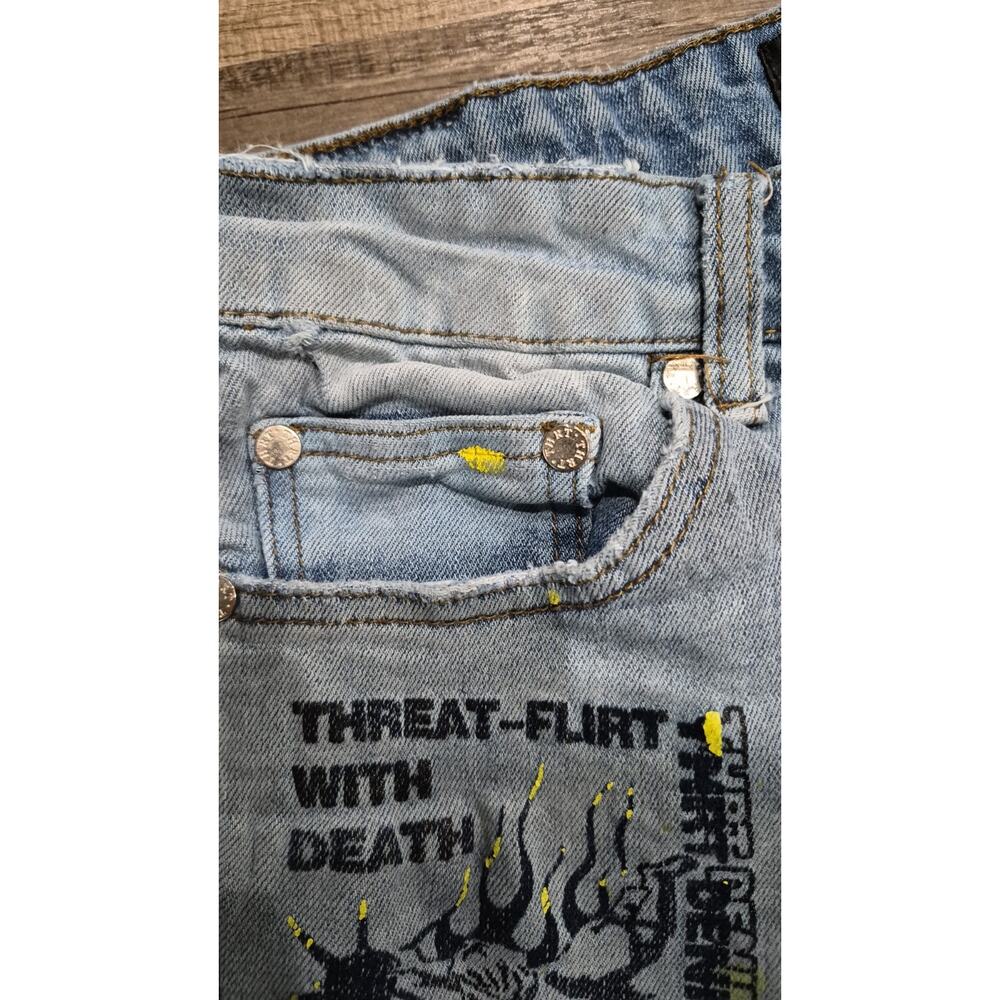 THRT Denim Jeans Men's Size 32 Light Wash Graphic Distressed Streetwear Y2K - Picture 13 of 16